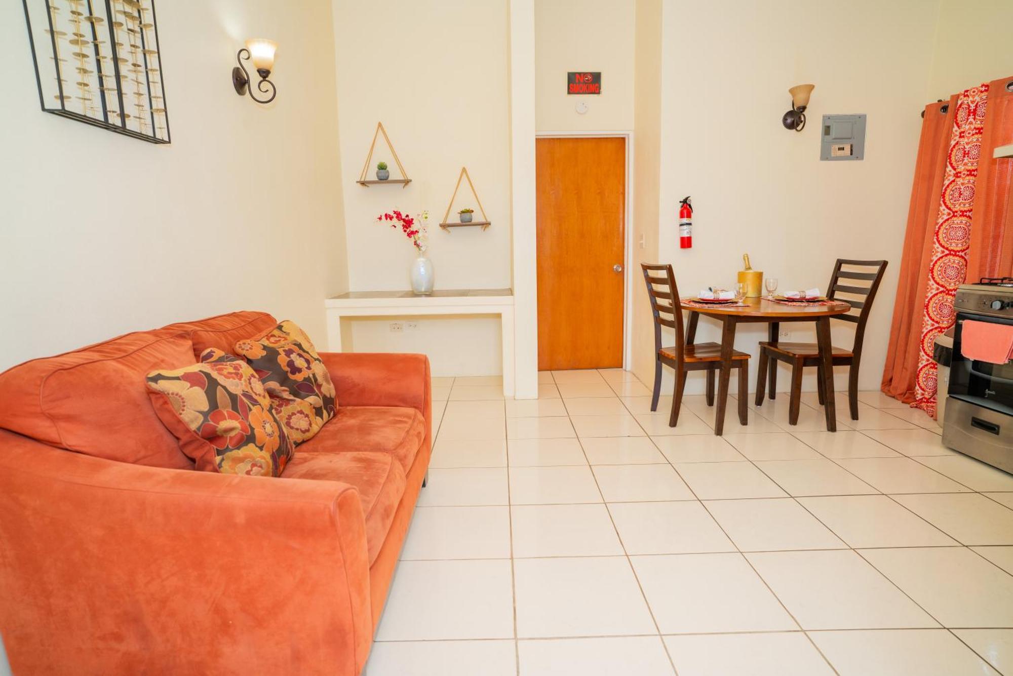 Connie's Comfort Suites St. John's Extérieur photo