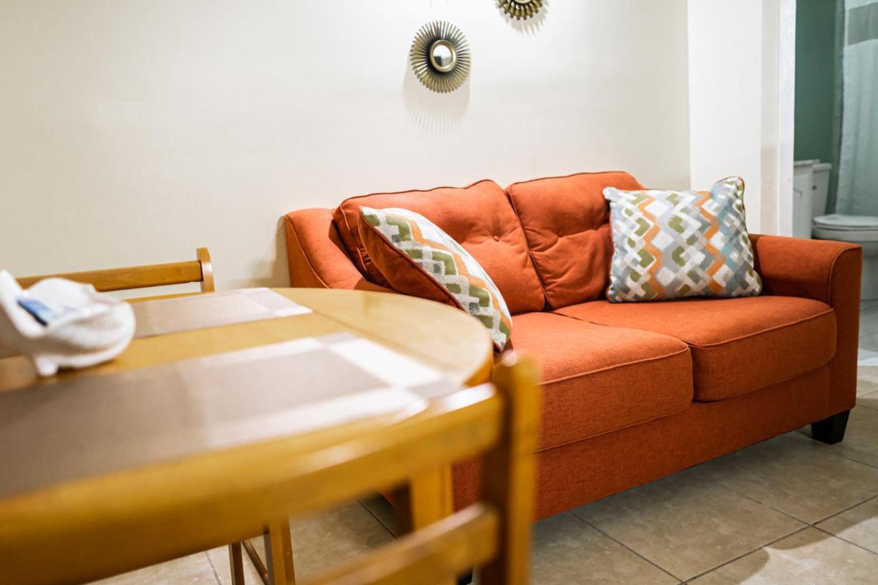 Connie's Comfort Suites St. John's Extérieur photo
